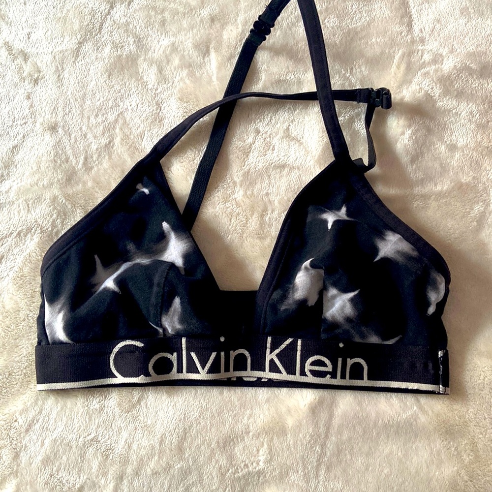 Calvin Klein - triangle bralette